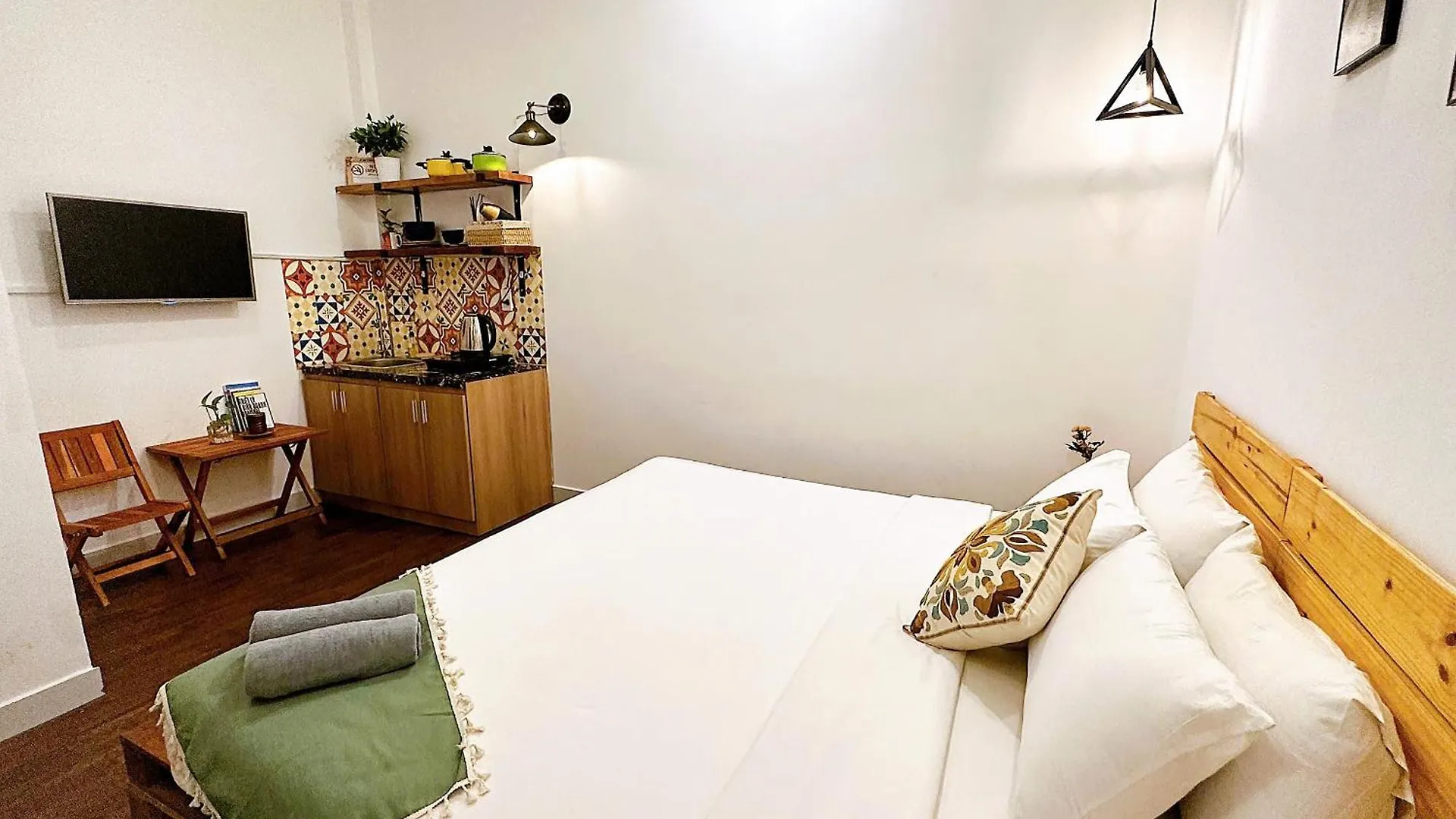 ***  The Maison In Saigon Hotel Ho Chi Minh City Vietnam